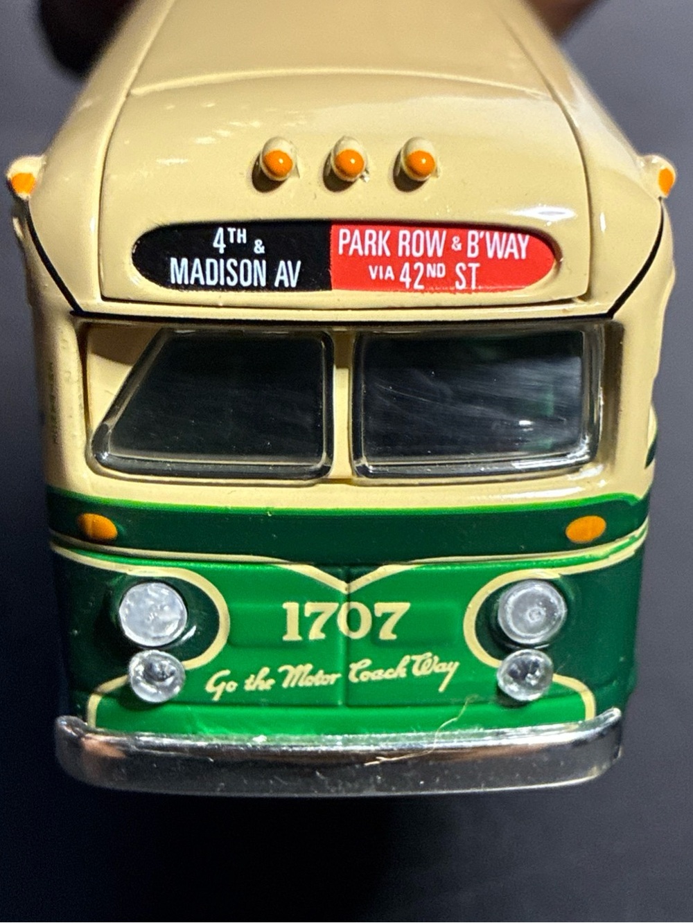 Corgi Appx 20cm Long Diecast 54002 - GM 4506 Coach - Madison Ave
